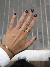Cargar imagen en el visor de la galería, Anillo sol luna  - Acero dorado 304L baño oro 18k - Talla adaptable de 14 a 16