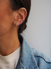 Cargar imagen en el visor de la galería, Pendiente aro bolitas 13,5 mm - Plata 925 - par 25€ unidad 13€