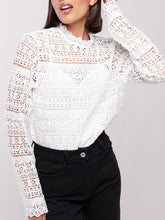 Cargar imagen en el visor de la galería, Blusa guipur blanca - Talla S, M y L (PREVENTA, DISPONIBLE PARA ENVÍO/TIENDA FÍSICA 17 ABRIL)