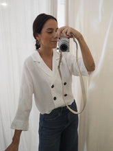Cargar imagen en el visor de la galería, Blusa doble botonadura
