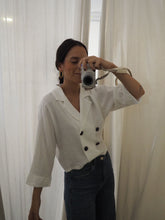 Cargar imagen en el visor de la galería, Blusa doble botonadura