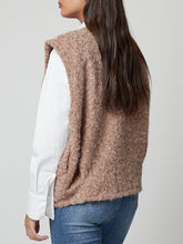 Cargar imagen en el visor de la galería, Chaleco camel