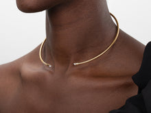 Cargar imagen en el visor de la galería, Collar choker flexible Elena - Acero dorado 316L baño oro 18K