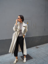Cargar imagen en el visor de la galería, Gabardina vintage clásica - pieza única