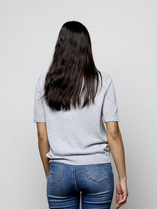 Jersey manga corta gris brillos