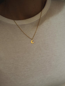 Collar Luna - Acero dorado 316L baño oro 18k