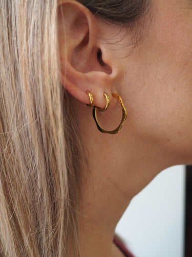 Pendientes aros onditas 30mm · Acero dorado 316L baño oro 18k