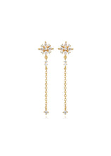 Cargar imagen en el visor de la galería, Pendiente flor circonitas cadena - Plata 925 baño oro 18k - par 25€ unidad 13€