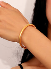Cargar imagen en el visor de la galería, Pulsera esclava · Acero 316L baño oro 18k