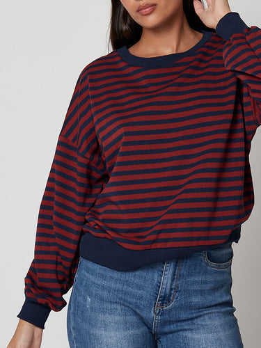 Sudadera azul marino y granate