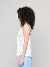 Cargar imagen en el visor de la galería, Top lencero blanco - Talla única