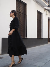 Cargar imagen en el visor de la galería, Vestido largo botones negro
