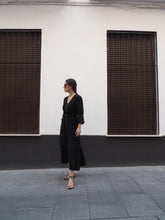 Cargar imagen en el visor de la galería, Vestido largo botones negro