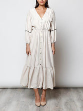 Cargar imagen en el visor de la galería, Vestido largo botones beige