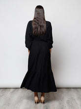 Cargar imagen en el visor de la galería, Vestido largo botones negro