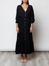 Cargar imagen en el visor de la galería, Vestido largo botones negro