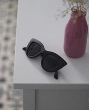 Cargar imagen en el visor de la galería, LADY BLACK (mate) - Gafas de sol