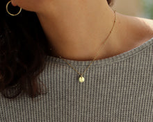 Cargar imagen en el visor de la galería, CADENA Y COLGANTE LETRA PLATA 925 BAÑO ORO 24K- VARIAS LETRAS DISPONIBLES