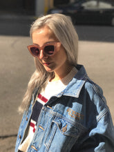 Cargar imagen en el visor de la galería, VINTAGE DENIM JACKET - VARIAS TALLAS DISPONIBLES