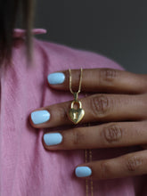 Cargar imagen en el visor de la galería, COLLAR MON AMOUR - PLATA 925 BAÑO ORO 24K