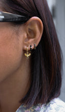 Cargar imagen en el visor de la galería, PENDIENTES ARO CIRCONITAS NEGRAS 12 mm - PLATA 925 BAÑO ORO 24K - par 25€ unidad 13€