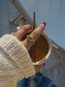 Anillo Miranda - acero dorado baño oro 24K