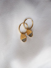 Cargar imagen en el visor de la galería, PACK: Collar + Pendientes aros 18mm bellotera - Plata baño oro 24k
