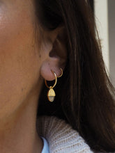 Cargar imagen en el visor de la galería, PACK: Collar + Pendientes aros 18mm bellotera - Plata baño oro 24k
