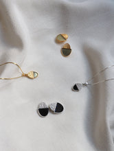 Cargar imagen en el visor de la galería, Pakc: Collar + pendientes bellotera - Plata baño oro 24K (PRE-VENTA)