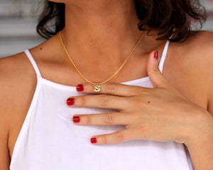 Collar letra (cadena y colgante, o sólo colgante)  PLATA 925 BAÑO ORO 24K - Entra para ver las letras disponibles