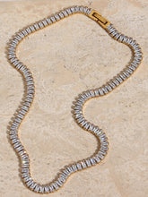 Cargar imagen en el visor de la galería, Collar Gloria - Acero dorado 316L baño oro 18K