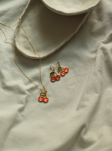 PACK: COLLAR + PENDIENTES AROS CHERRY - BAÑO ORO 24K