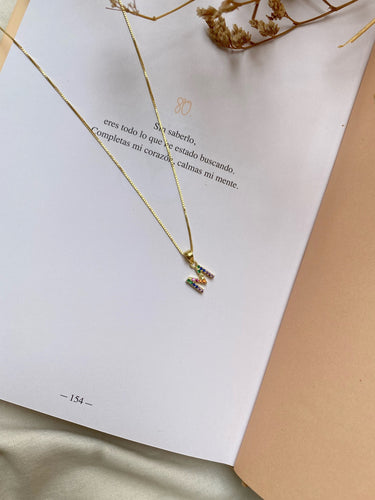 Charm letra con circonitas (sola o con cadena) • Plata 925 baño oro 18k • todas las letras disponibles