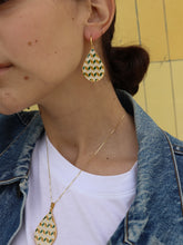 Cargar imagen en el visor de la galería, PENDIENTES ARO 14mm BARRIO ALTO - PLATA BAÑO ORO 24K