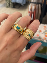 Cargar imagen en el visor de la galería, Anillo Casablanca · Acero dorado 316L baño oro 18k · Talla 10, 12, 14, 16 y 18