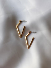 Cargar imagen en el visor de la galería, Pendientes GEOMETRIC 002 - Plata 925 baño oro 18K - par 25€ unidad 13€