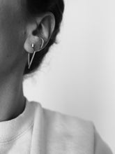Cargar imagen en el visor de la galería, Pendientes GEOMETRIC 001 - Plata vieja - par 22€ unidad 11,50€