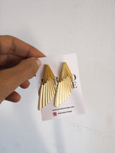 Cargar imagen en el visor de la galería, Pendientes Gold Party alas - Baño oro 24K