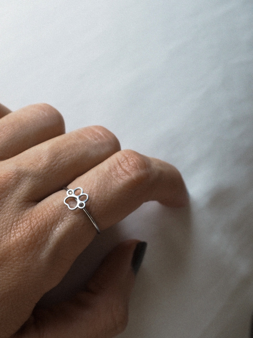 Anillo HUELLA benéfico SOS PERRERA - acero inoxidable baño plata rodiado