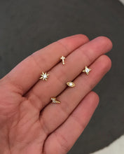 Cargar imagen en el visor de la galería, Pendiente circonita - Plata 925 baño oro 18K - par 19€ unidad 10€