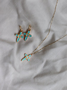 Pack: Collar + pendientes aro SAHURA - Charm latón baño oro 18k y cadena Plata 925 baño oro 18K